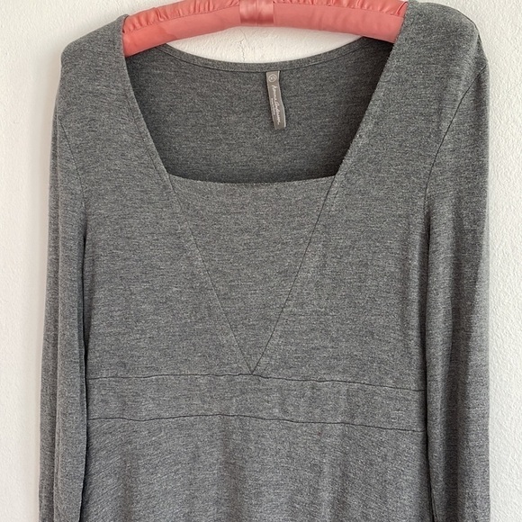 HANNA ANDERSSON GRAY SCOOP NECK LONG SLEEVE DRESS - Picture 2 of 5